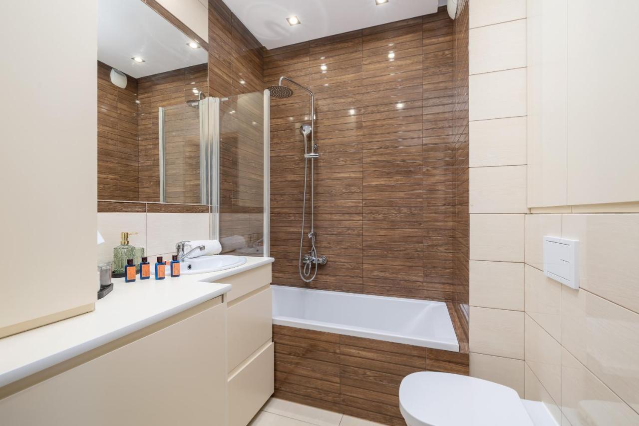 Osiedle Avia Harmonious Apartment With Balcony & Parking Cracow By Renters Prestige Краків Екстер'єр фото